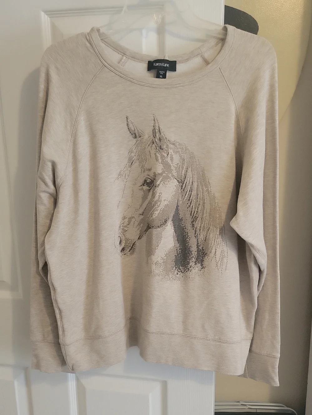 Karen Kane SzXL Beige Cream Horse-Print Crewneck SweatShirt